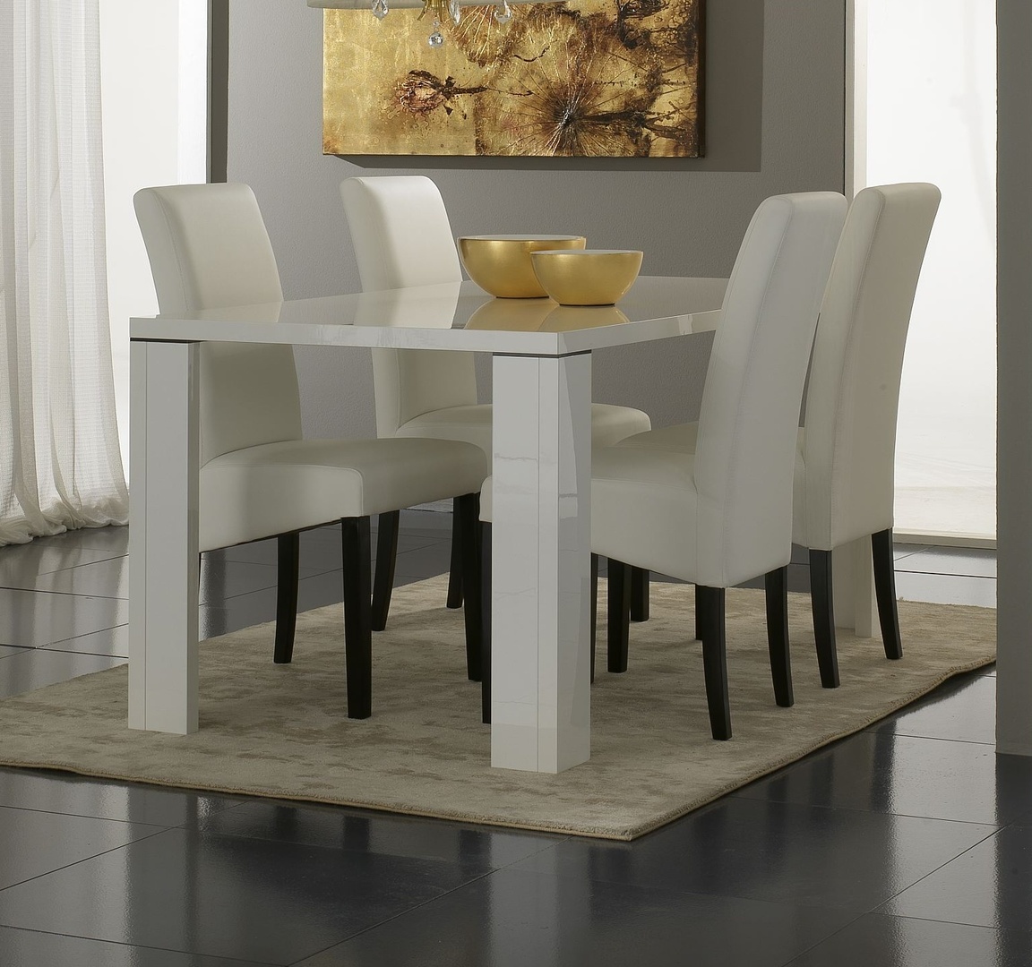 Table de salle à manger design laquée blanche Adriana | Matelpro